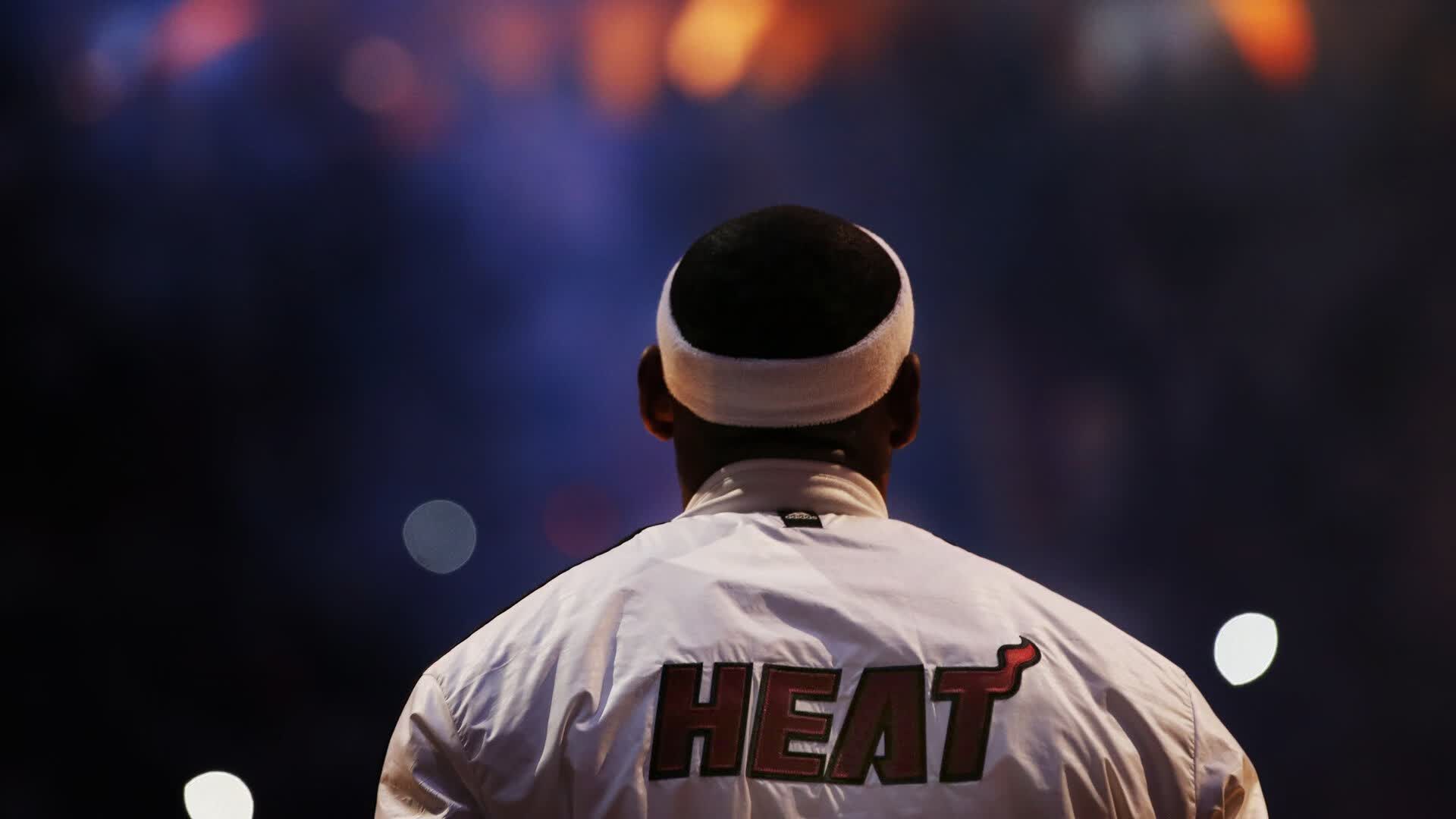 远射贴柱与战术调整，从布莱顿、浙江队到莎拉波娃的临场应变启示